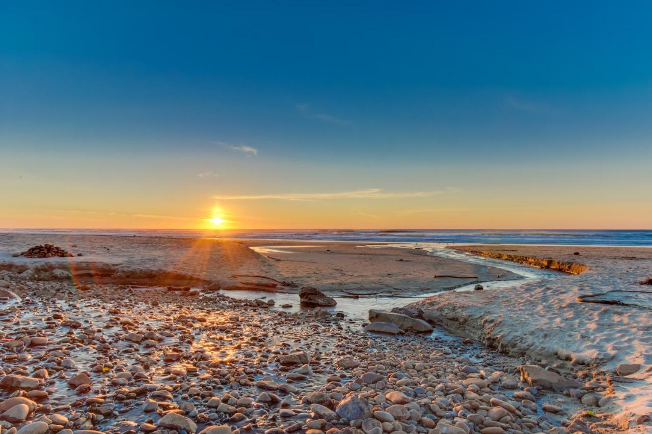 Vila Sea Breeze Lincoln City Exteriér fotografie